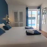 Oura Villa V2 Jacaranda