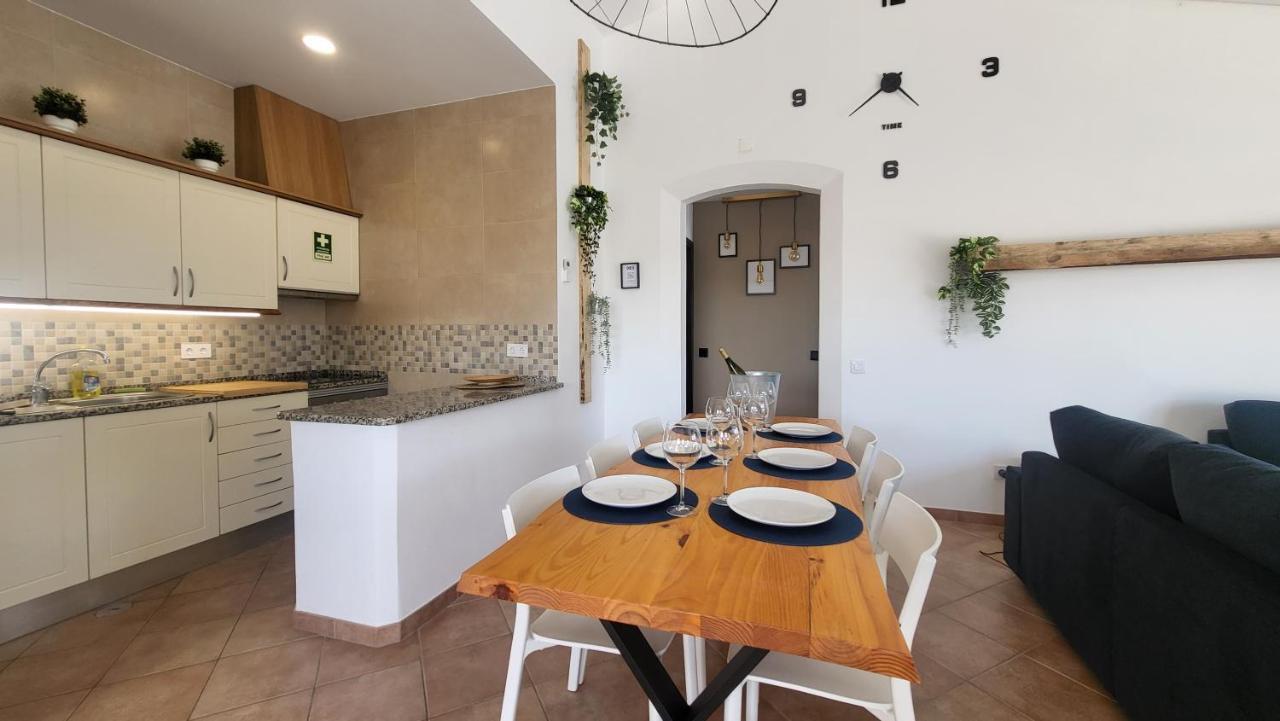 Oura V2 Jacaranda Villa Albufeira
