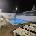 Oura Villa V2 Jacaranda